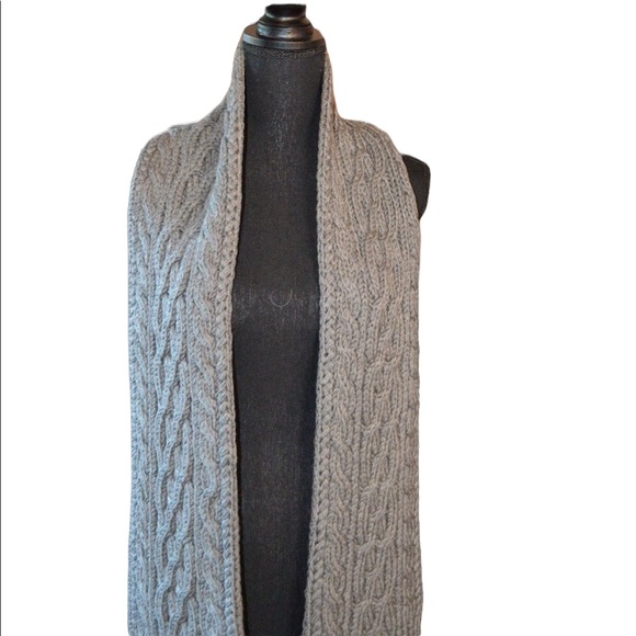 Gray J.Crew Knit Scarf - Picture 4 of 5